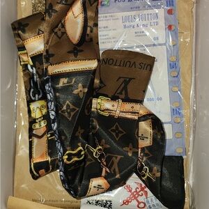 Louis Vuitton Cream Dust Bag with Blue Logo